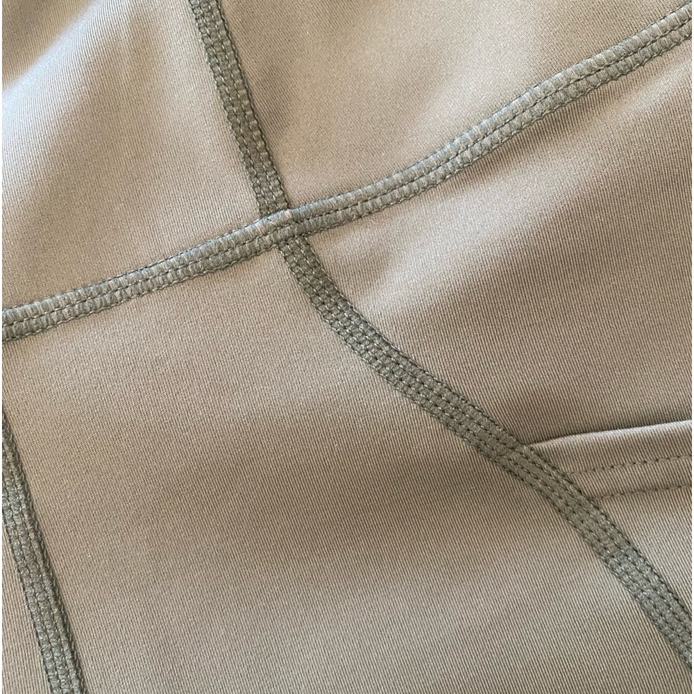FREE PEOPLE MOVEMENT leggings! NEW💪🏼 Thea leggings have LOTS of pockets!!!!! - Picture 10 of 11